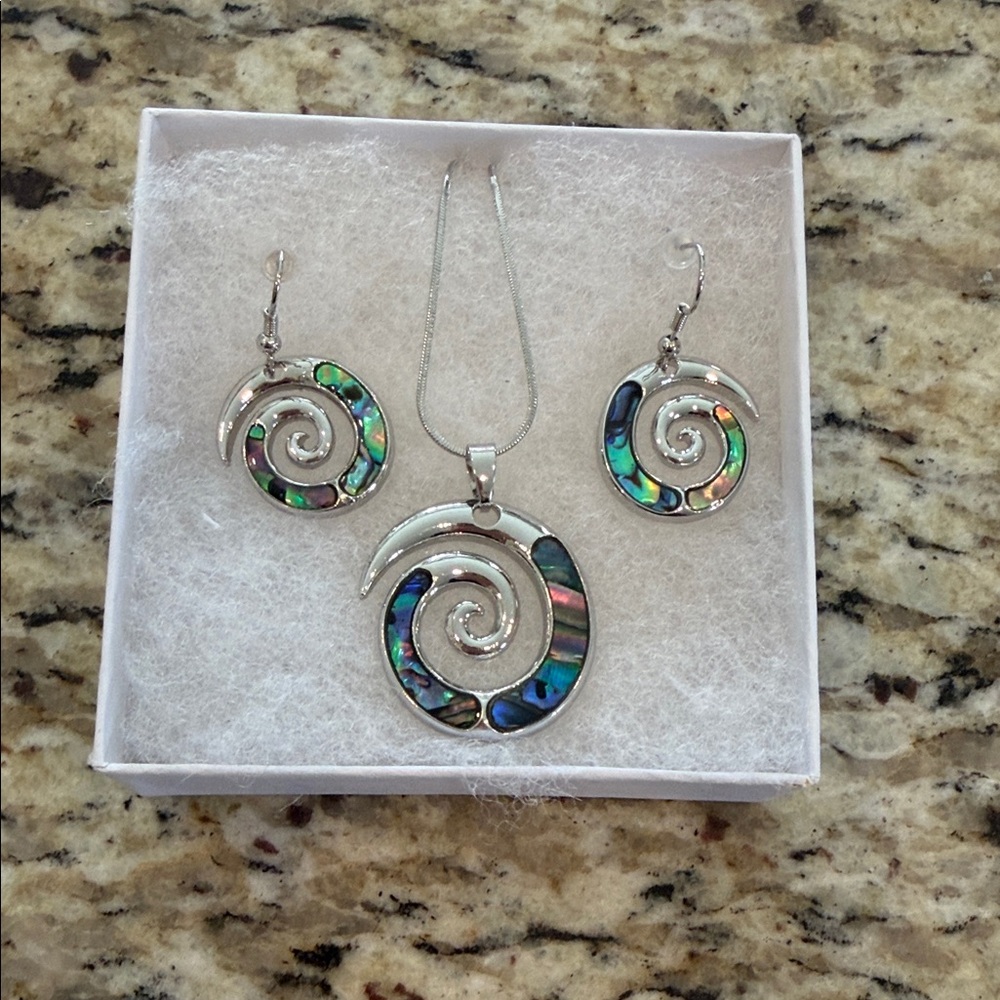 Silver Swirl Jewelry Set